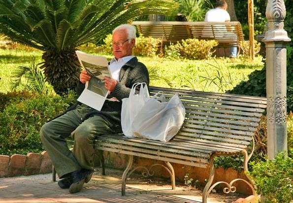 Al momento stai visualizzando I pensionati sorpassano i lavoratori. Più occupazione o il Paese non regge