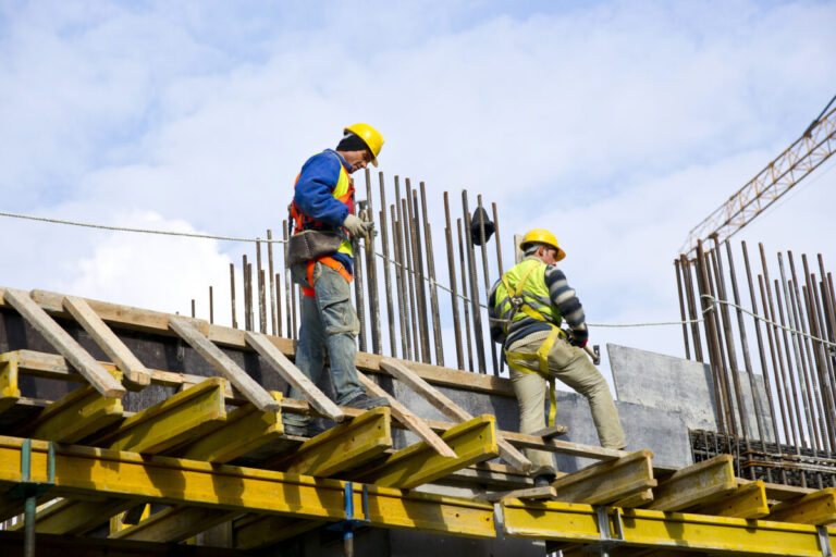 Scopri di più sull'articolo Ricostruzione: cantieri a rilento. Popolazione stanca