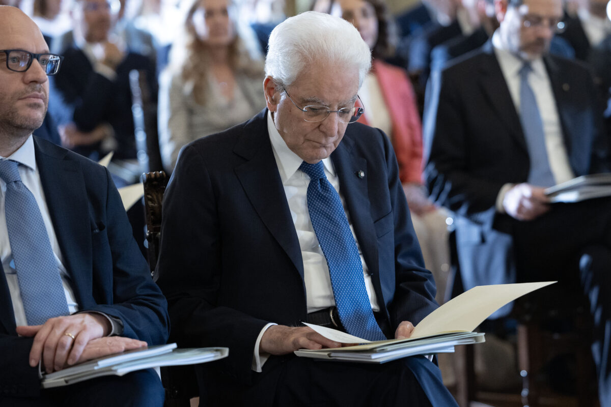 Al momento stai visualizzando Mattarella: “Bisogna affrontare le cause delle migrazioni forzate”