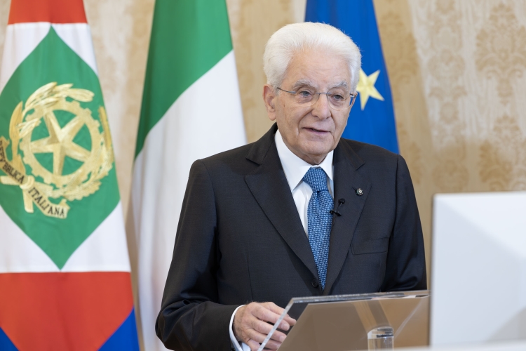 Scopri di più sull'articolo Mattarella: “Abbattere il debito è una necessità ineludibile”