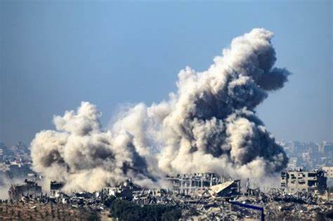 Scopri di più sull'articolo Strage in una scuola a Gaza: più di morti nel raid israeliano. Trump spinge per una tregua con Hamas