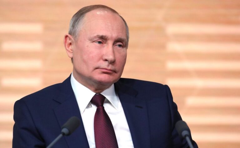 Scopri di più sull'articolo Putin apre a un vertice con Zelensky, ma avverte: “Deve essere ben preparato”