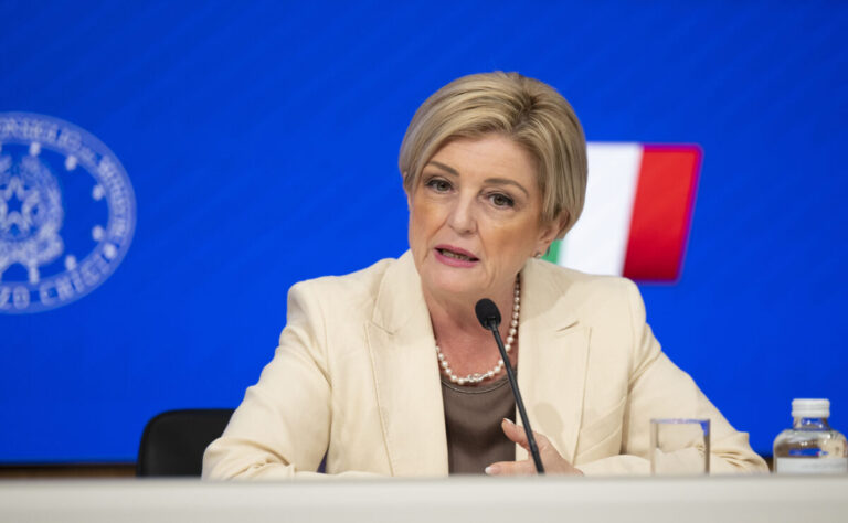 Scopri di più sull'articolo Calderone: “La sicurezza sul lavoro è una priorità nazionale. Non si cambia per decreto, ma con una strategia”