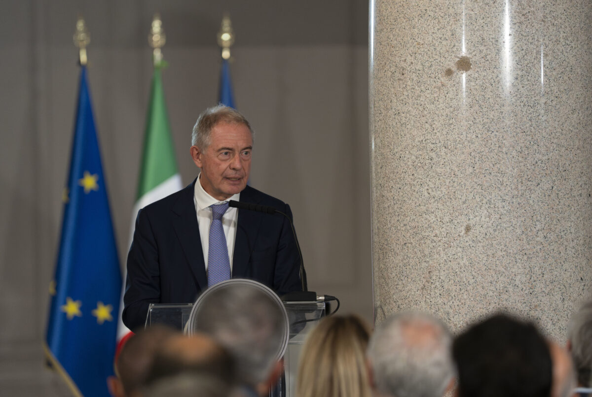 Scopri di più sull'articolo Urso a Berlino per il ʼFriends of Industryʼ: “Serve un’Europa pragmatica per difendere la nostra industria”