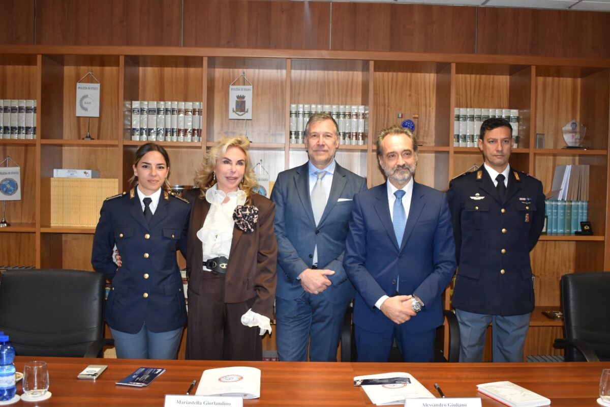 Scopri di più sull'articolo Violenza sulle donne, accordo tra Polizia di Stato e Fondazione Artemisia: cure gratuite per le vittime con cicatrici da aggressione