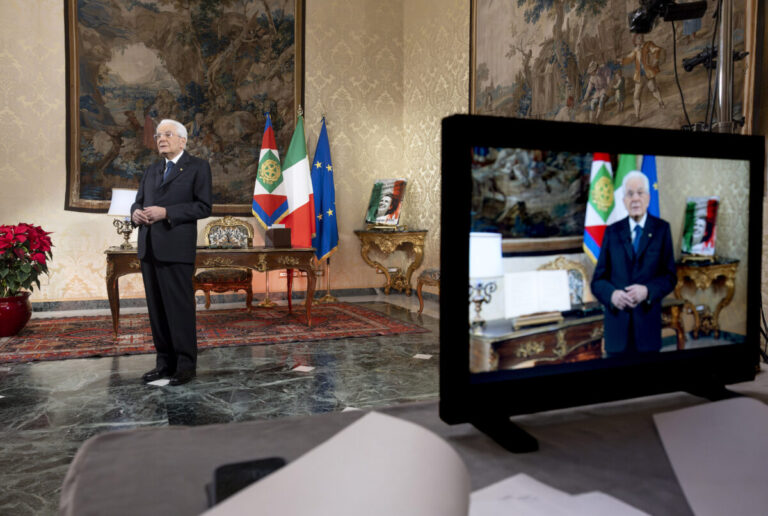 Scopri di più sull'articolo Mattarella: “Ripugnante il rifiuto della pace da chi si sente più forte. Europa e Nato nostre coordinate”