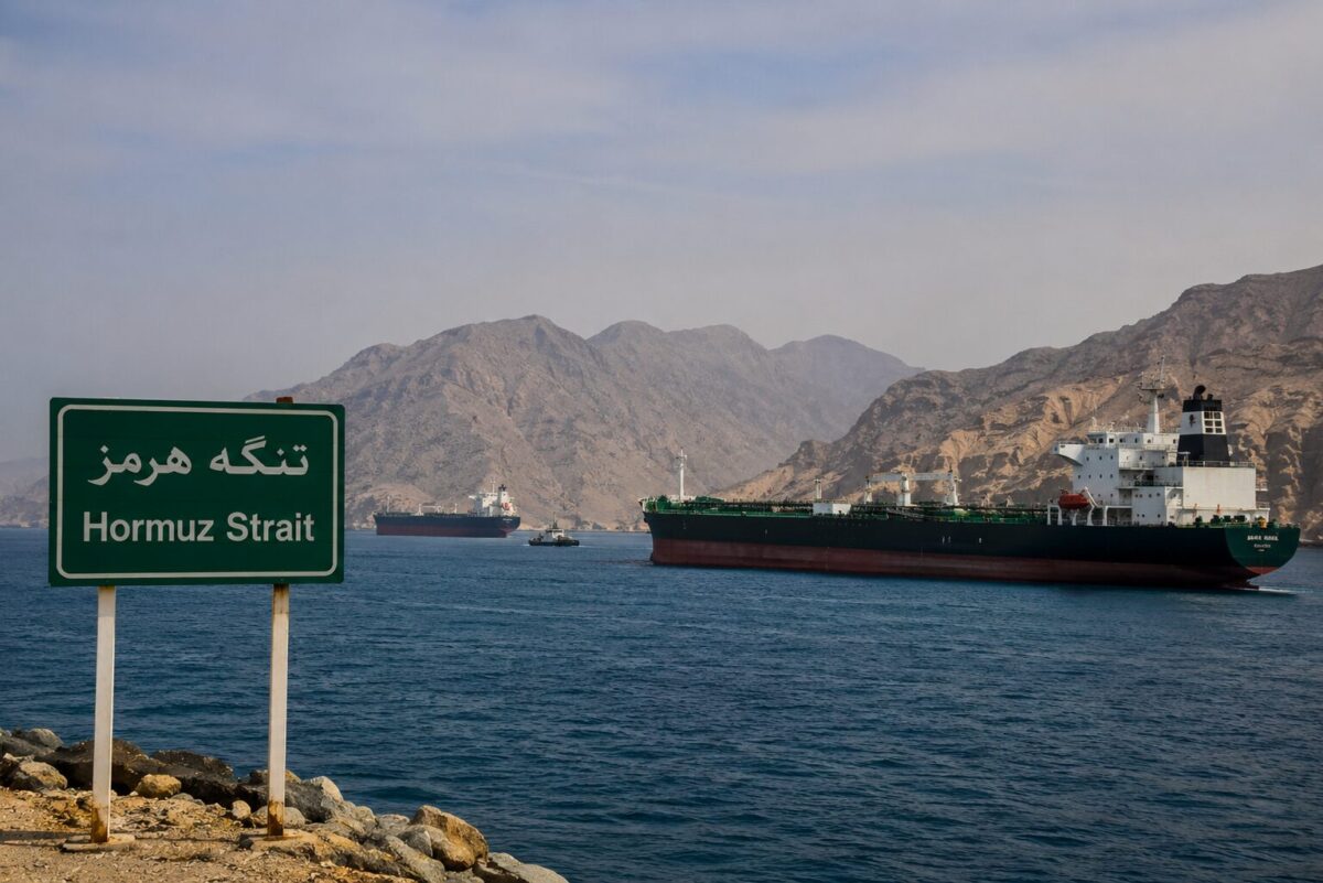 Scopri di più sull'articolo Usa-Iran verso l’intesa: possibile annuncio di tregua e riapertura di Hormuz. Italia pronta a partecipare missione Ue con navi caccia mine