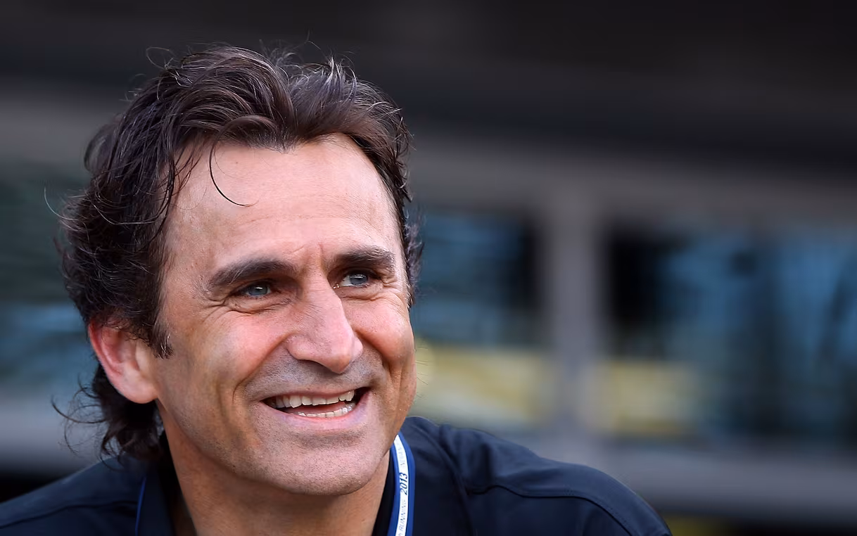 Scopri di più sull'articolo Addio a Zanardi, il campione delle ripartenze. Mattarella: “Un riferimento oltre lo sport”