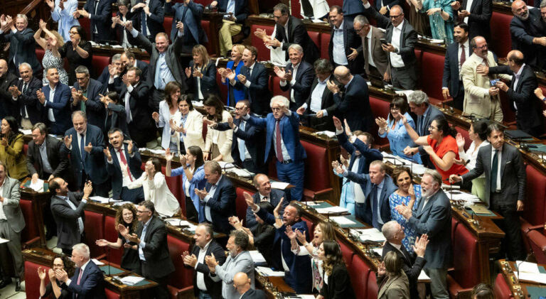 Scopri di più sull'articolo Legge elettorale, il Centrodestra cade per un voto: franchi tiratori sulle preferenze